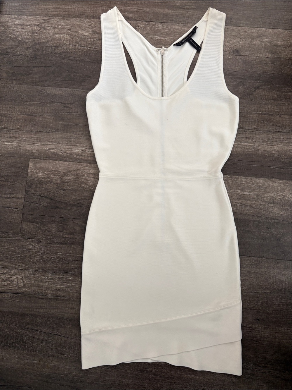 BCBG MAXAZRIA White Scoop Neck Bodycon Dress